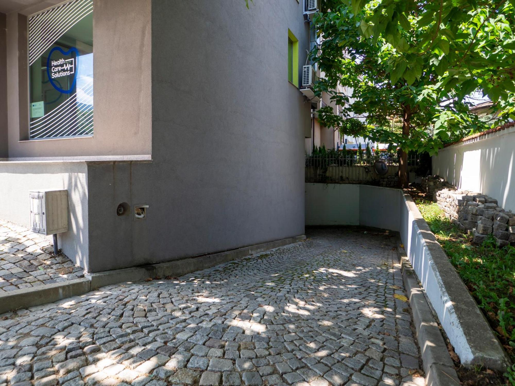 Слънчев Апартамент С Балкон До Болница Света София Sófia Exterior foto